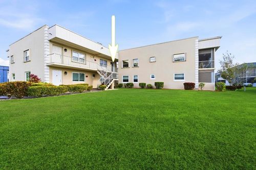 95 Burgundy B, Delray Beach, FL, 33484-5423 | Card Image