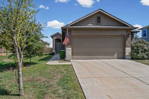 12220 Walter Vaughn Dr, Manor, TX, 78653-4687 | Card Image
