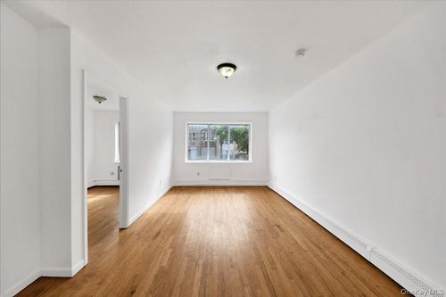 635 Coster St, Bronx, NY, 10474-6544 | Card Image