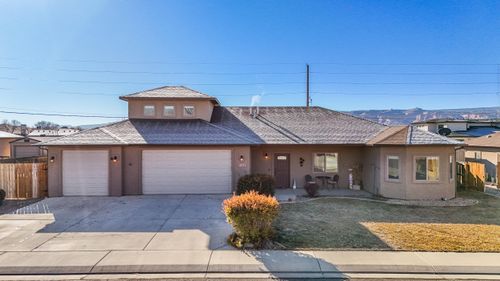 1152 Cherrywood Ave, Fruita, CO, 81521-6312 | Card Image