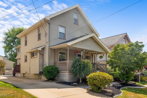 121 Townsend Ave, Girard, OH, 44420-1862 | Card Image