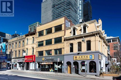 200-639 Yonge St, Toronto, ON, M4Y1Z9 | Card Image