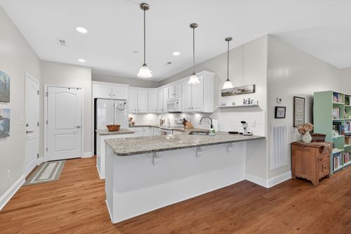 421 Bruce Dr, Spring Hill, TN, 37174-9613 | Card Image