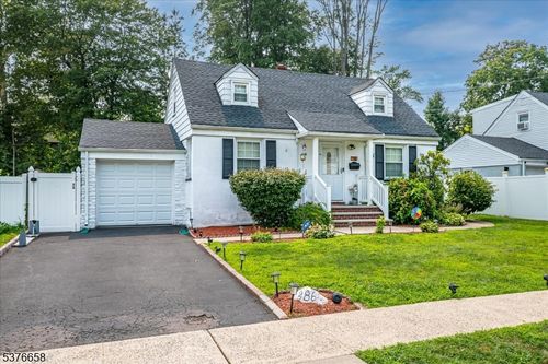 386 Douglas Rd, Roselle, NJ, 07203-3011 | Card Image