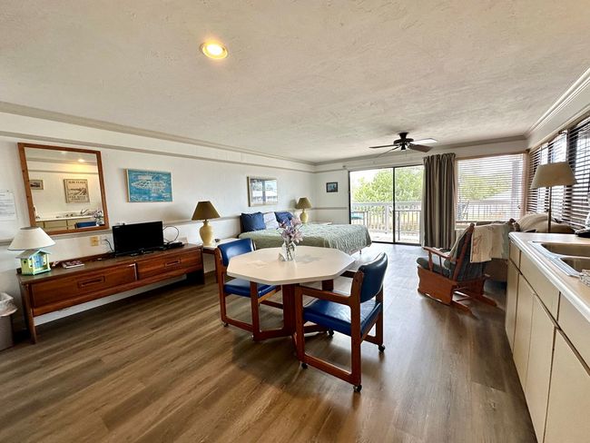 230 - 211 2 Nd St, Condo with 1 bedrooms, 1 bathrooms and null parking in CEDAR KEY FL | Image 24