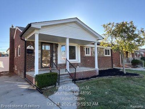 15435 Cameron St, Southgate, MI, 48195-2603 | Card Image