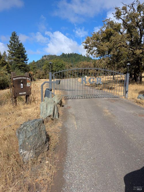 59202 George Washington Rock Rd, Leggett, CA, 95585 | Card Image