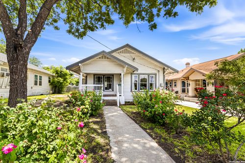 526 Hammond Ave, San Antonio, TX, 78210-3011 | Card Image