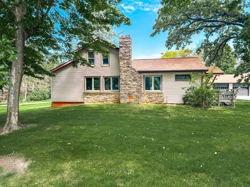 W806 State Road 23 49, Green Lake, WI, 54941-9498 | Card Image