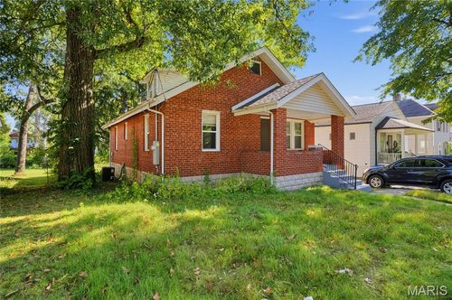 300 S Clark Avenue, Ferguson, MO, 63135 | Card Image