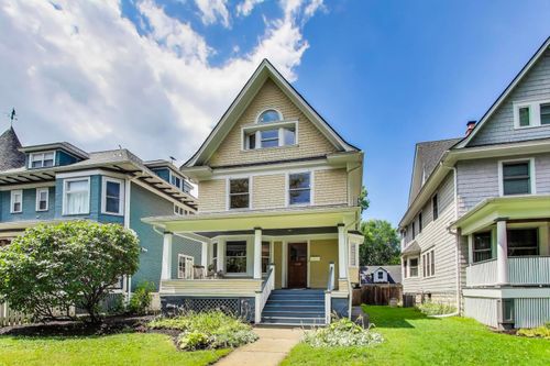 129 S Ridgeland Ave, Oak Park, IL, 60302-2919 | Card Image