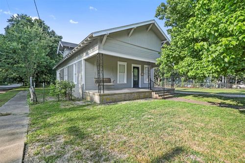 300 W Moore St, Sherman, TX, 75090-7812 | Card Image