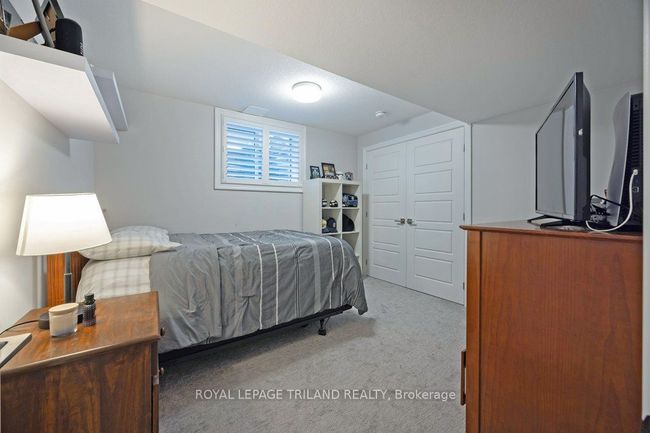 25 Feathers Cross, House attached with 4 bedrooms, 3 bathrooms and 2 parking in St Thomas ON | Image 28