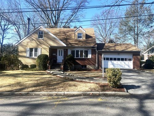 97 Patton Dr, Yonkers, NY, 10710-1311 | Card Image