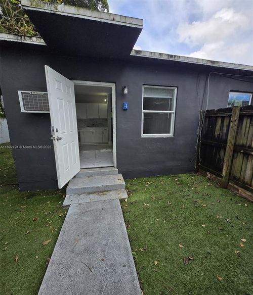 apt-1-426 Nw 14th Ave, Fort Lauderdale, FL, 33311-7974 | Card Image