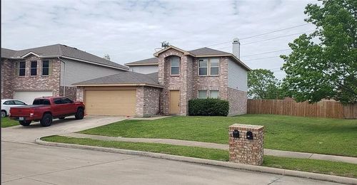 5702 Marietta Dr, Arlington, TX, 76017-6572 | Card Image