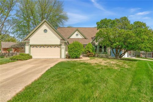 316 N Pinon St, Olathe, KS, 66061-5942 | Card Image