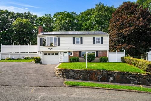 104 Spring View Dr, Lynn, MA, 01904-2088 | Card Image