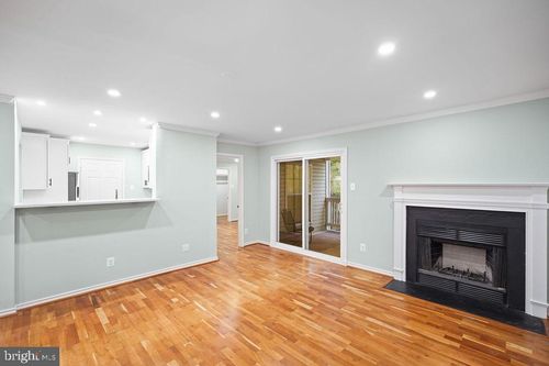 apt-201-1519 Lincoln Way, MCLEAN, VA, 22102-5811 | Card Image