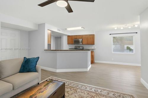 apt-401-9999 Summerbreeze Dr, Sunrise, FL, 33322-5852 | Card Image