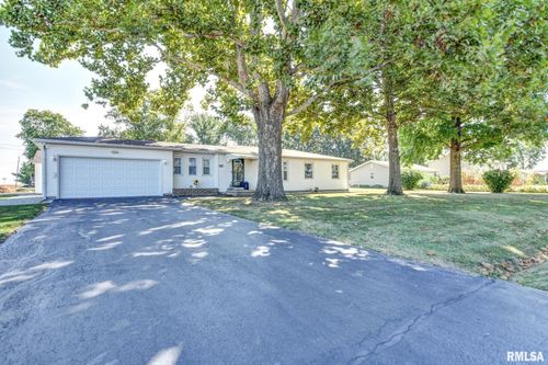 1910 Marca St, Decatur, IL, 62521-8749 | Card Image