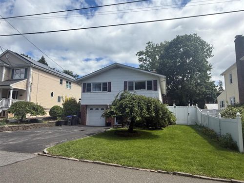 31 Stevenson Ave, Hartsdale, NY, 10530-1032 | Card Image