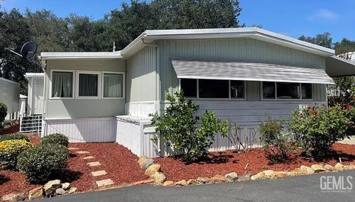 28-4747 Oak Crest Rd, Fallbrook, CA, 92028-9085 | Card Image