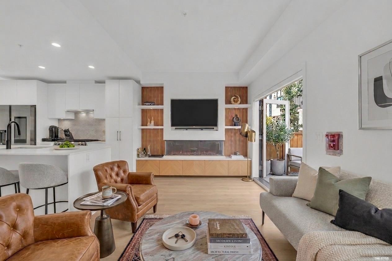 Residential in North Vancouver 4