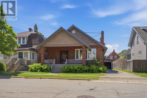 127 Albert St W, Sault Ste. Marie, ON, P6A1B5 | Card Image