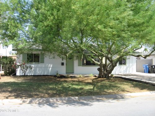 3238 E Granada Rd, Phoenix, AZ, 85008-3830 | Card Image