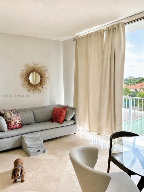 507-3180 Coral Way, Miami, FL, 33145 | Card Image