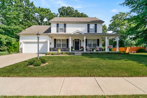 604 Oakwood Dr, Chesterton, IN, 46304-2997 | Card Image