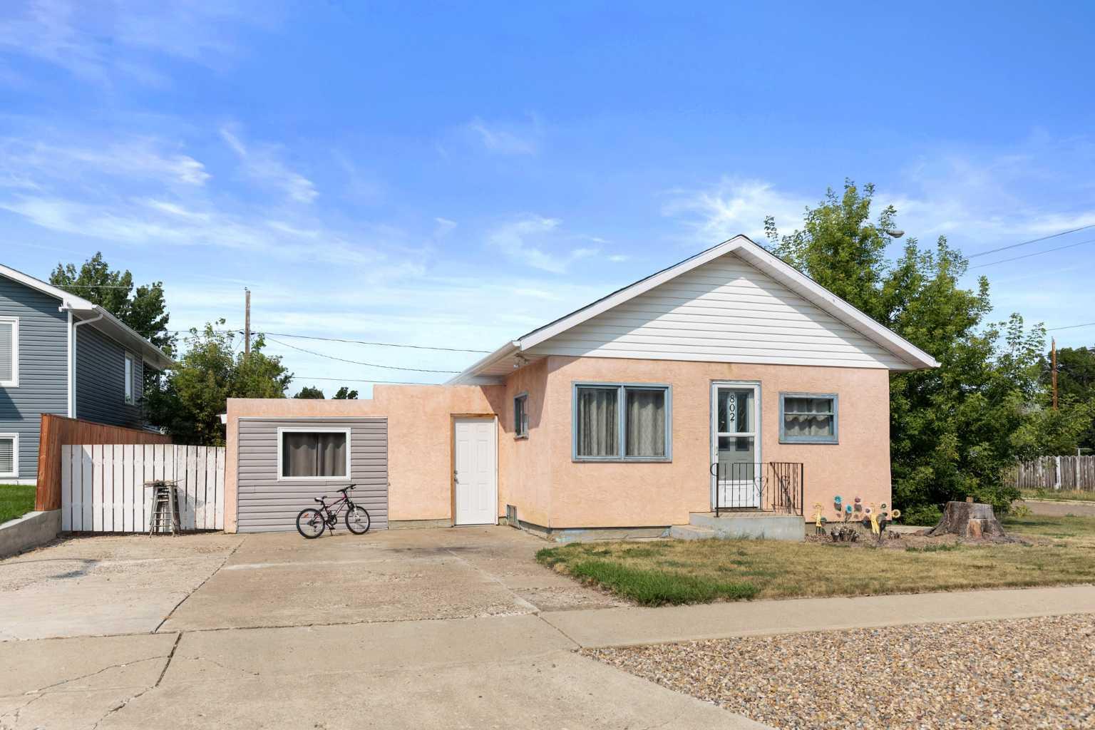 Residential in Redcliff 3