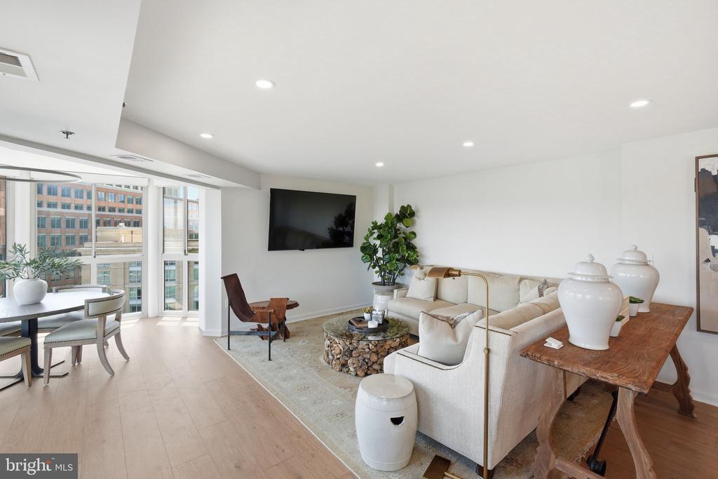 Residential in ALEXANDRIA 4