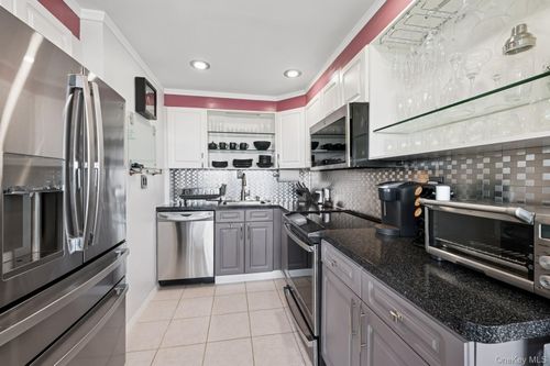 apt-8b-162-40 9th Ave, Whitestone, NY, 11357-2016 | Card Image