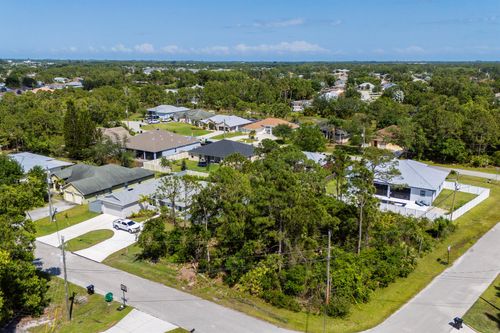 5489 Nw Brent Ct, Port St. Lucie, FL, 34986-4015 | Card Image