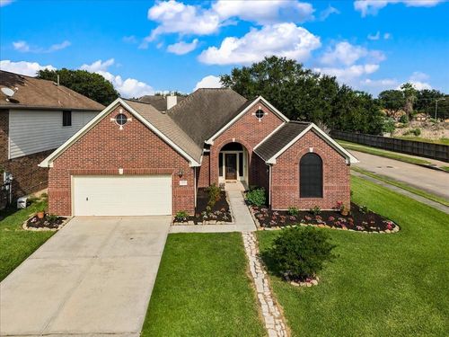 1306 Golden Sun Ct, Seabrook, TX, 77586-4138 | Card Image