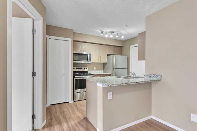1205 - 4641 128 Avenue Ne, Home with 2 bedrooms, 2 bathrooms and 1 parking in Calgary AB | Image 6