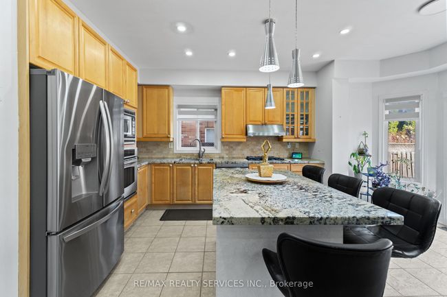 57 Lafayette Blvd, House other with 5 bedrooms, 3 bathrooms and 2 parking in Whitby ON | Image 15