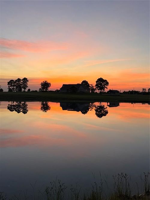 1007 Angel Ln, Alleyton, TX, 78935-8595 | Card Image