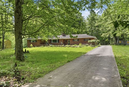 3996 Irishtown Southworth Rd, Farmdale, OH, 44417-9743 | Card Image