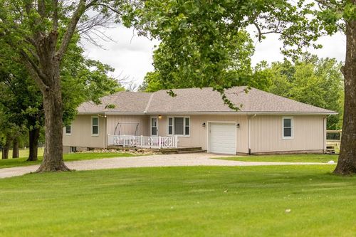 15518 Washington School Road, Excelsior Springs, MO, 64024 | Card Image