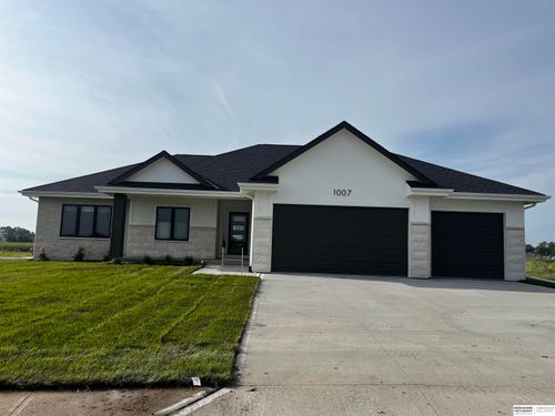1007 Bluejay Circle, Ashland, NE, 68003 | Card Image