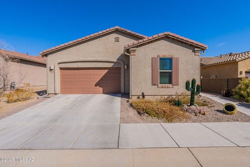 2456 W Bassett Peak Dr, Green Valley, AZ, 85622-8117 | Card Image