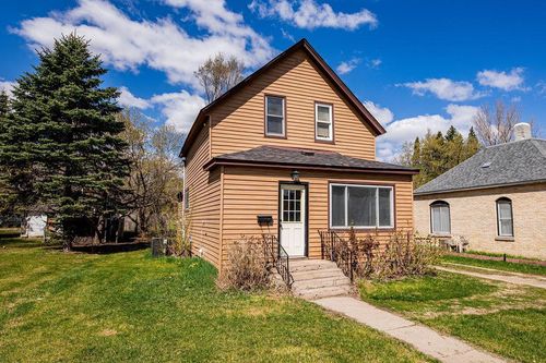 112 Cleveland Street, Enderlin, ND, 58027 | Card Image