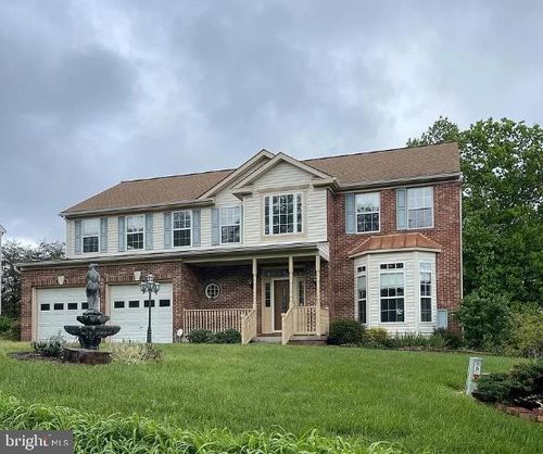 13529 Persian Ct, WOODBRIDGE, VA, 22193-6903 | Card Image