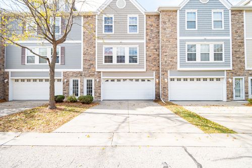 324 Ne Sandalwood, Waukee, IA, 50263-9530 | Card Image