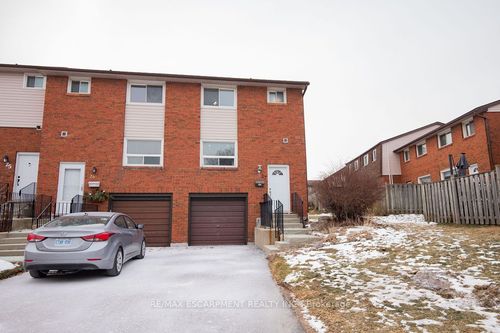 27-90 Magnolia Dr, Hamilton, ON, L9C6R9 | Card Image