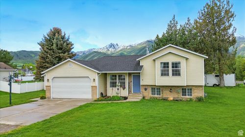 211 S 300 E, Wellsville, UT, 84339-9593 | Card Image