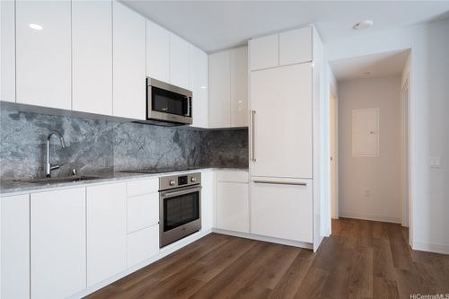apt-2512-987 Queen St, Honolulu, HI, 96814-5296 | Card Image